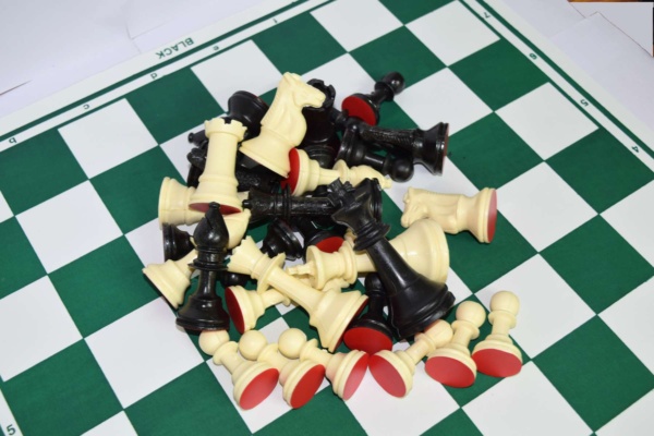 8cross8 Standard Tournament Chess Set